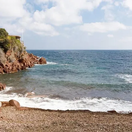 Romantic Yourhosthelper Saint-Raphael (Var)